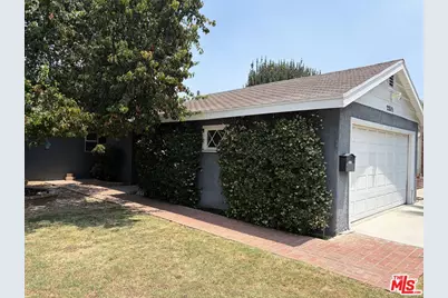 22115 Hart St, Canoga Park, CA 91303 - Photo 4
