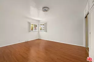 5604 Heatherdale Dr, Los Angeles, CA 90043 - Photo 24