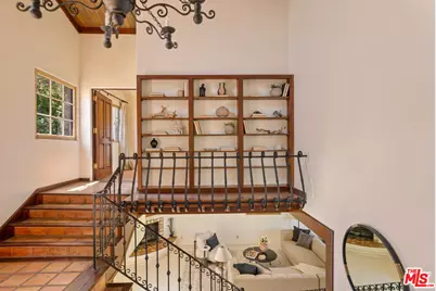 19805 Valley View Dr, Topanga, CA 90290 - Photo 6