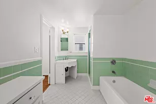 361 N Mansfield Ave, Los Angeles, CA 90036 - Photo 26