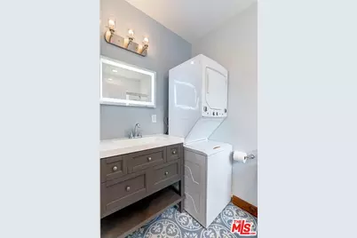 11305 Segrell Way, Culver City, CA 90230 - Photo 38