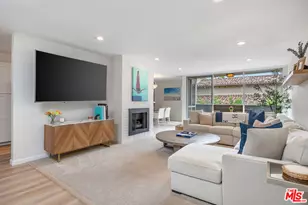 809 S Bundy Dr, Los Angeles, CA 90049 - Photo 1