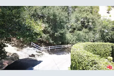 3701 N Avenida Del Sol, Studio City, CA 91604 - Photo 2