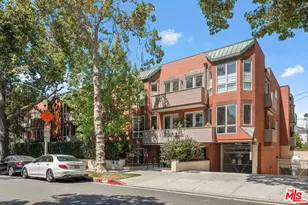 121 N Almont Dr, Beverly Hills, CA 90211 - Photo 1