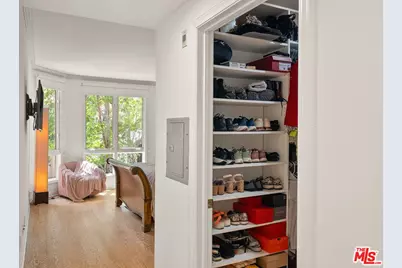 121 N Almont Dr #201, Beverly Hills, CA 90211 - Photo 20