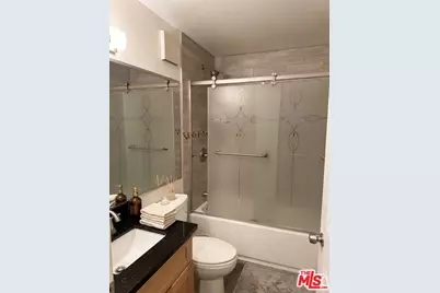 600 W 9th St #713, Los Angeles, CA 90015 - Photo 10