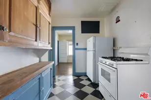 1627 Fargo St, Los Angeles, CA 90026 - Photo 12