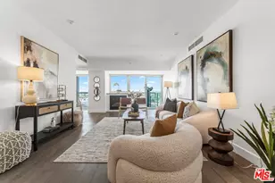 13600 Marina Pointe Dr, Marina del Rey, CA 90292 - Photo 2