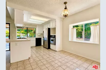 110 Horseshoe Cir, West Covina, CA 91791 - Photo 10