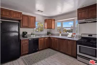 422 N Everett St, Glendale, CA 91206 - Photo 8