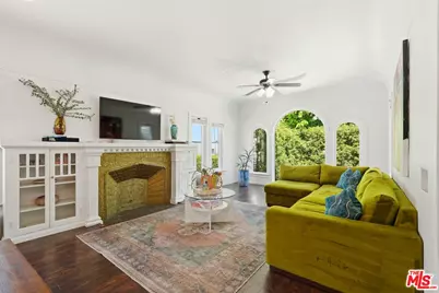 1843 S Highland Ave, Los Angeles, CA 90019 - Photo 1