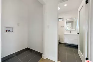 5810 S Halm Ave, Los Angeles, CA 90056 - Photo 42