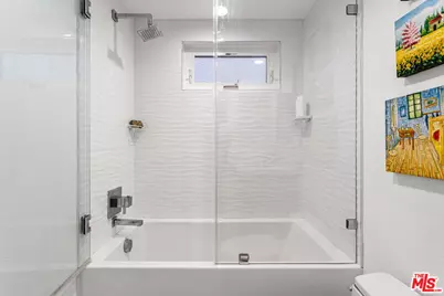 1160 Granville Ave #108, Los Angeles, CA 90049 - Photo 22