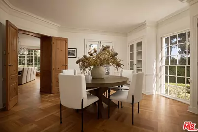 1001 N Crescent Dr, Beverly Hills, CA 90210 - Photo 14
