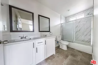 946 E 21st St, Los Angeles, CA 90011 - Photo 14