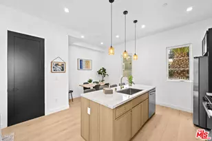 2324 S Dunsmuir Ave, Los Angeles, CA 90016 - Photo 48