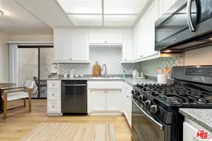 8515 Falmouth Ave, Playa del Rey, CA 90293 - Photo 12