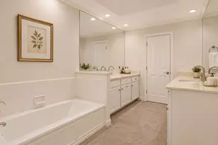16201 Meadowcrest Rd, Sherman Oaks, CA 91403 - Photo 44