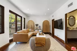 305 S June St, Los Angeles, CA 90020 - Photo 18