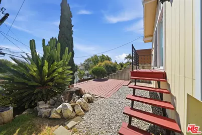 4065 Bluff St, Torrance, CA 90505 - Photo 32