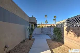 1589 Sunflower Ct, Palm Springs, CA 92262 - Photo 16