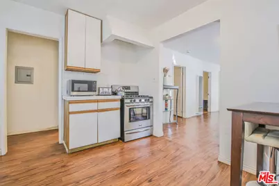 1817 17th St, Santa Monica, CA 90404 - Photo 16