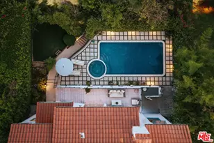 2126 E Live Oak Dr, Los Angeles, CA 90068 - Photo 36