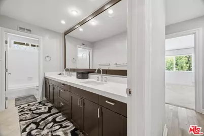 157 S Donna Ct, Anaheim, CA 92807 - Photo 20