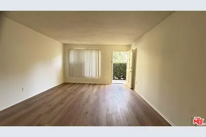 10065 De Soto Ave #213, Chatsworth, CA 91311 - Photo 6