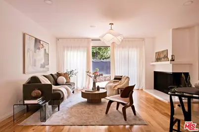 281 S Barrington Ave #C2, Los Angeles, CA 90049 - Photo 6