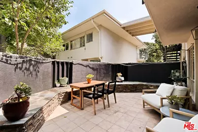 281 S Barrington Ave #C2, Los Angeles, CA 90049 - Photo 38
