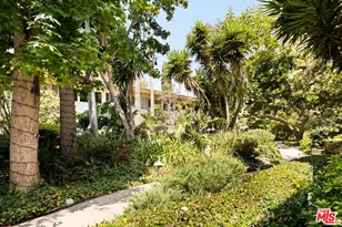 281 S Barrington Ave, Los Angeles, CA 90049 - Photo 4