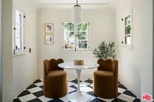 1338 S Cloverdale Ave, Los Angeles, CA 90019 - Photo 22