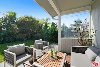 5812 S Garth Ave, Los Angeles, CA 90056 - Photo 38