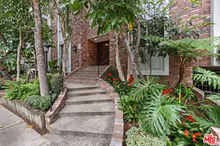 1375 Kelton Ave, Los Angeles, CA 90024 - Photo 2