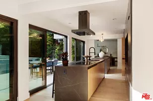 10837 Via Verona St, Los Angeles, CA 90077 - Photo 14