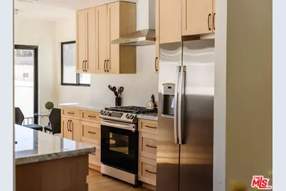 2060 High Tower Dr, Los Angeles, CA 90068 - Photo 16