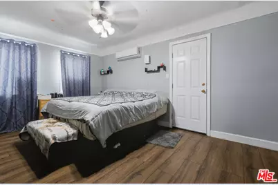 642 W 95th St, Los Angeles, CA 90044 - Photo 24