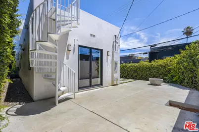 713 N Sierra Bonita Ave, Los Angeles, CA 90046 - Photo 40