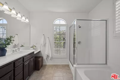 28255 Canterbury Ct #126, Valencia, CA 91354 - Photo 14