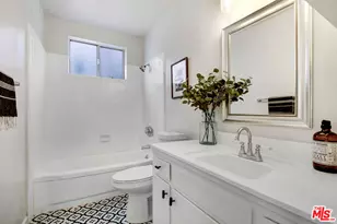 1045 N Ardmore Ave, Los Angeles, CA 90029 - Photo 12