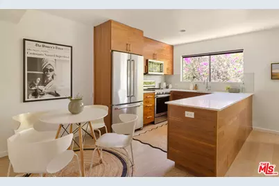 2147 N Beachwood Dr #5, Los Angeles, CA 90068 - Photo 6