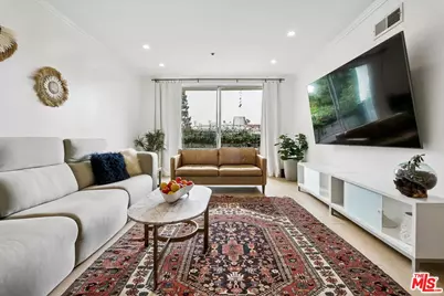 125 Montana Ave #304, Santa Monica, CA 90403 - Photo 12