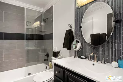 10306 Summertime Ln, Culver City, CA 90230 - Photo 16