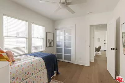 2955 8th Ave, Los Angeles, CA 90018 - Photo 30
