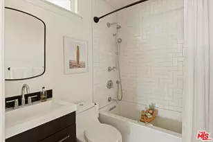 2955 8th Ave, Los Angeles, CA 90018 - Photo 24