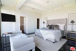 7318 Pacific View Dr, Los Angeles, CA 90068 - Photo 26