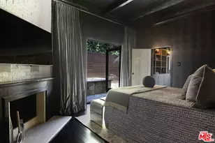 7318 Pacific View Dr, Los Angeles, CA 90068 - Photo 34