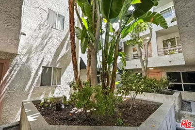 11230 Peach Grove St #208, Los Angeles, CA 91601 - Photo 30