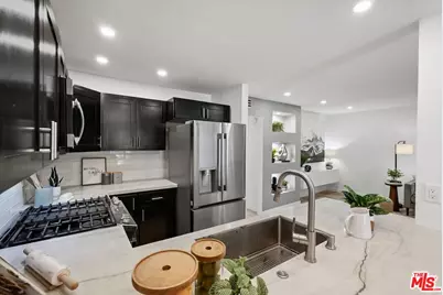 11230 Peach Grove St #208, Los Angeles, CA 91601 - Photo 12